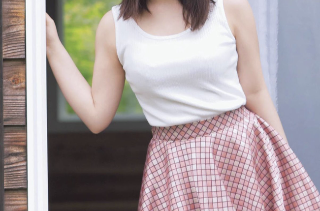 【画像】巨乳ヤンキー女子、体育祭でデカ乳房が