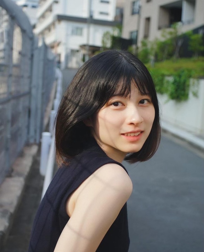 【画像】顔面偏差値90の女の子、顔だけでシコれる