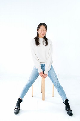 【画像】日本人の女さん、ガチで脚が短かったと判明する・・・・・・