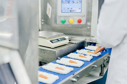 【動画】食品工場の人間ロボット作業、『精神崩壊』レベルｗｗｗ 見るだけで脳が溶けると話題にｗ