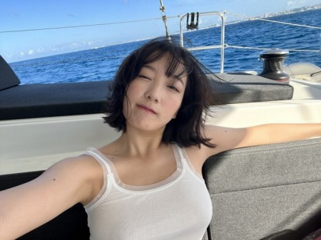 【画像】元アイドルさん、フルヌードFカップお●ぱいを大放出