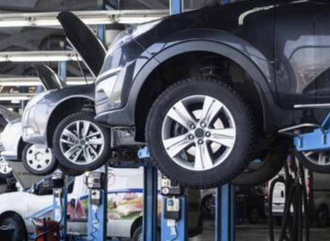 車整備屋『部品代15万・工賃5000円の支払いにクレカ使う奴は死ね』