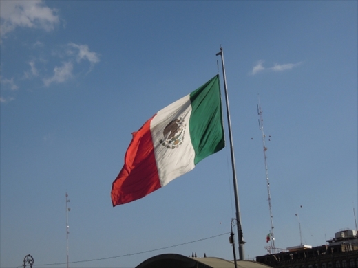 【悲報】メキシコ最強のカルテルとメキシコ軍の全面戦争、始まる。街中がcodみたいになる。