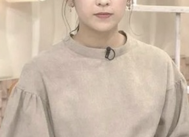 やる気のない吉岡里帆みたいな女子アナが発掘されるwww