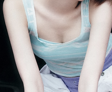 【画像】おっぱいピアノさん、最新サムネがPornhubすぎる