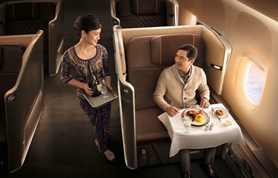 【悲報】39歳男性「誕生日にファーストクラスに乗ったのに何のお祝いも無かった…」