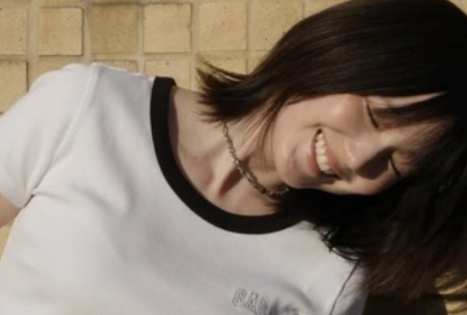 【朗報】本田翼さん(33)、Tシャツでも巨乳がわかるくらい成長www