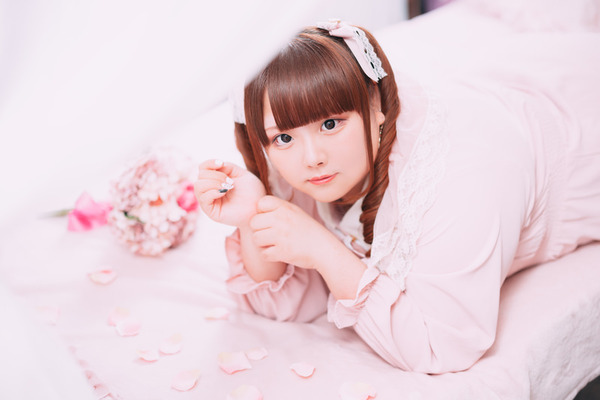 【画像あり】女さん(体重100㎏超え)「エスカレーター乗ったら後ろからおじが詰めてきて怖くて大声で叫んだ！」⇒