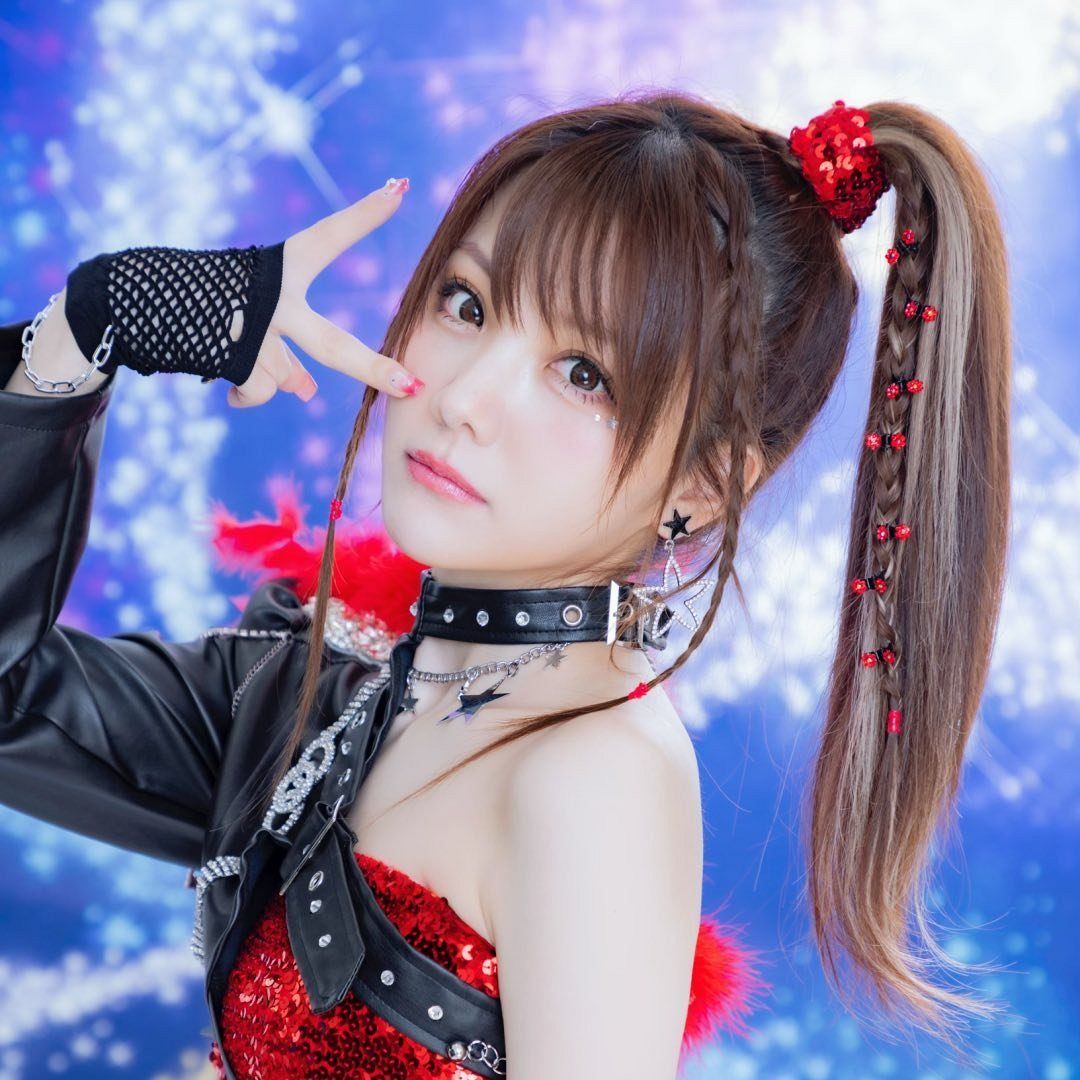 【祝サブスク超解禁】田中れいな「この頃こんな衣装やったっけ?!おっ〇いしか隠れてないやん!!笑」