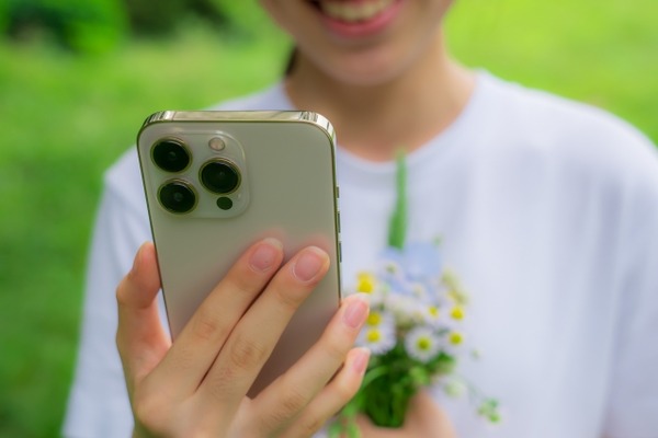 【画像】ドイツハーフの現役JC「雨の中自転車乗った。」……ﾊﾟｼｬ！！