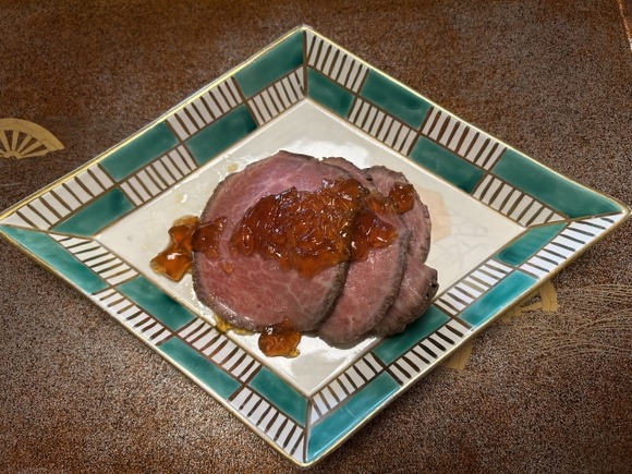 ホテルのビュッフェで食いまくってたら怒られた