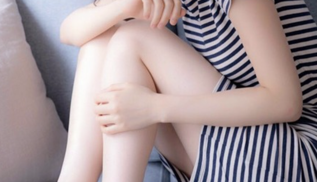 【画像】女子アナ、ノースリーブでお乳を爆揺れしてしまう