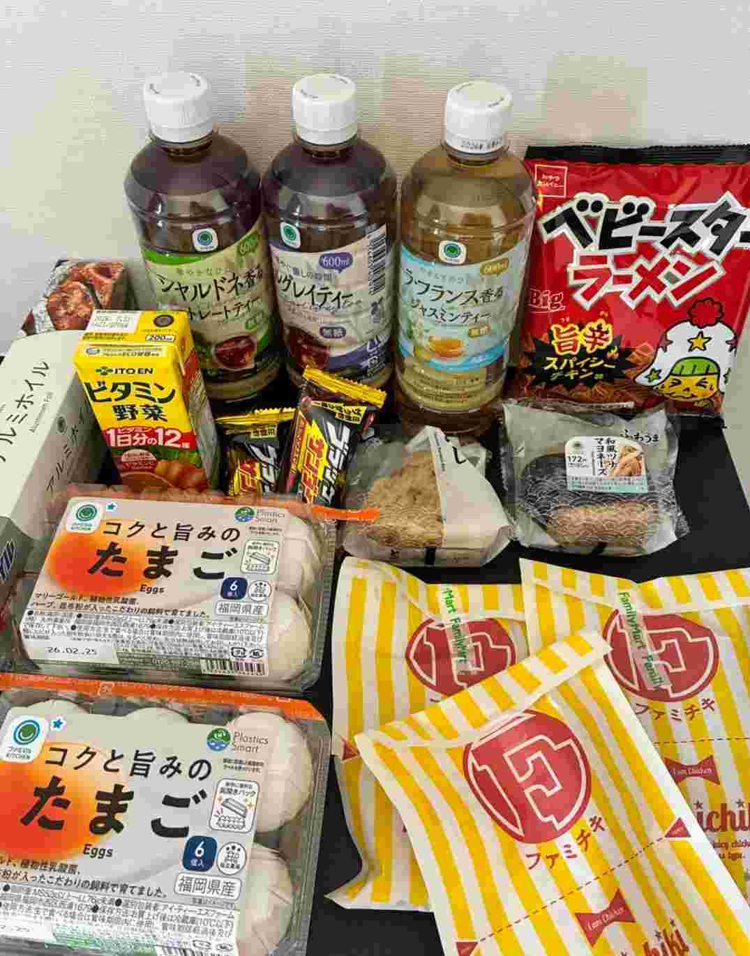 【乞食速報】ファミリーマート、ガチで配給開始 値上げに苦しむ庶民に山盛りの無料飯