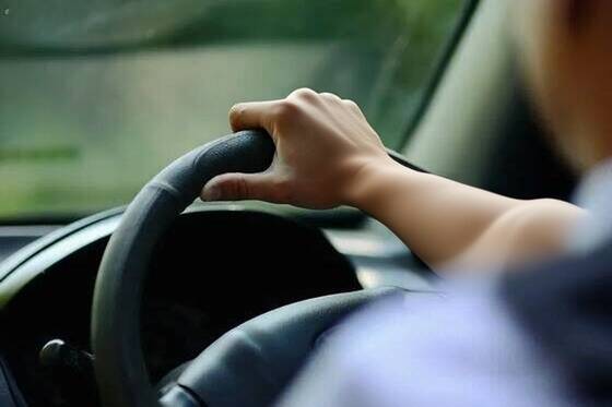 250馬力の車買った結果www