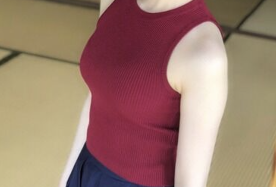 このエッチなナマ腋ノースリーブ女子に使いたい技www