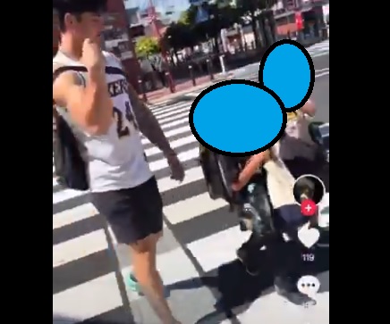 【民度】中国人達　通学中の日本人小学生をタトゥーで威嚇する動画を撮影しtiktokで大喜び