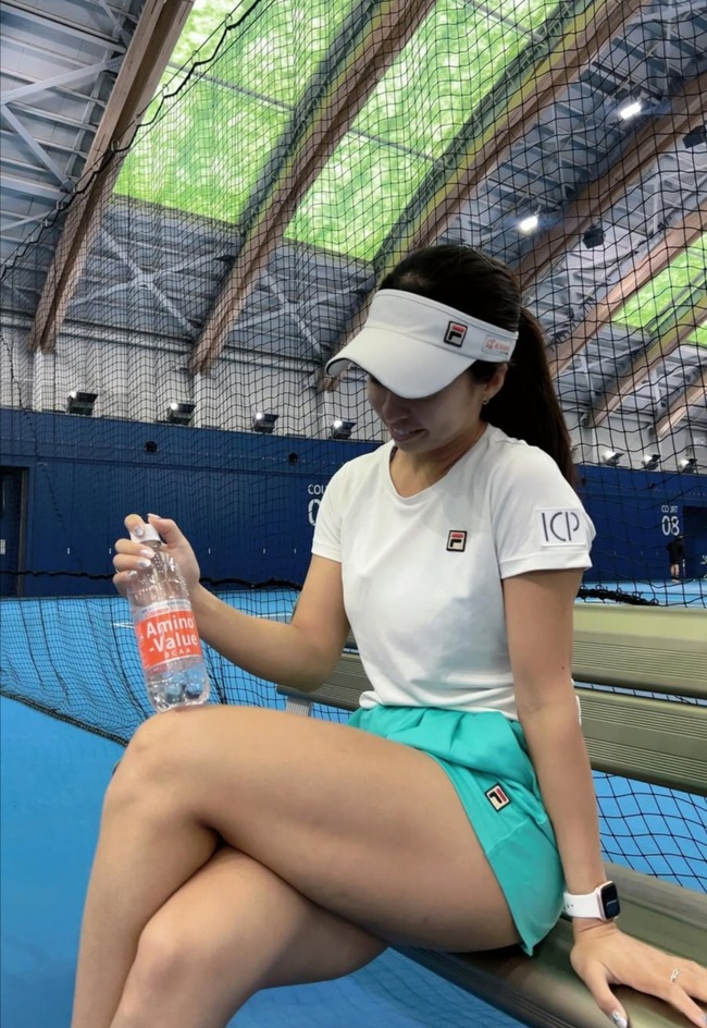 水着でバズった女子プロテニス選手さん、あたシコが加速してしまうwww