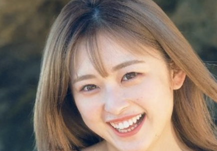 【画廊】ゆうちゃみ、ほぼ女性器を見えてしまう