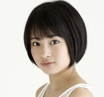 【画像】広瀬すずさん、体のラインが透けてしまう