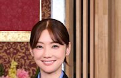 【画像】倉科カナ(38)の最新ボディがいくらなんでもエチエチすぎる！