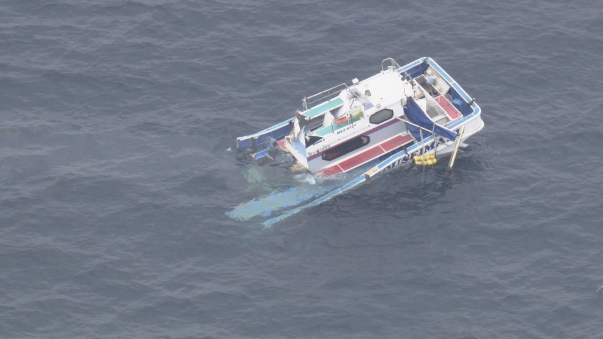 【三重】貨物船と遊漁船が衝突 13人が海に投げ出される 2人心肺停止 2人行方不明 9人ケガか 遊漁船は2つに割れて”沈没” 鳥羽市