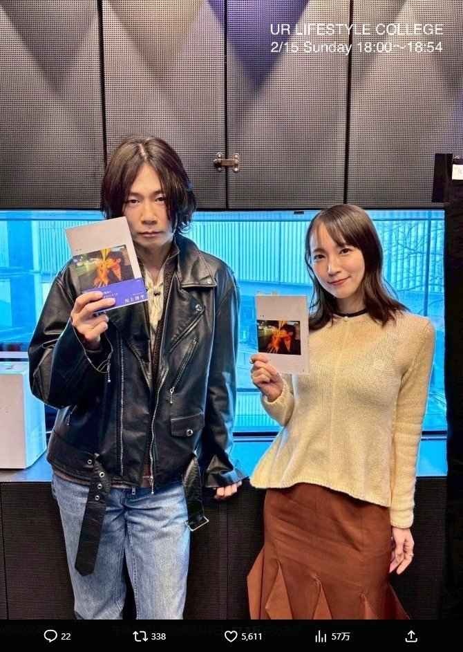 吉岡里帆さん、『洗濯したらちょっと縮んだけどそのまま着てます』みたいな服で、体のラインを見せつける技を披露