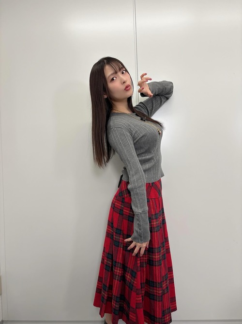 【画像】上坂すみれさん横乳がエチ