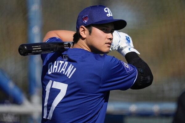 【画像】大谷翔平「あっイチローさん松井さん松坂さん！（帽子取ってﾍﾟｺﾘ････････」⇒！