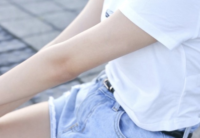 【画像】最新の本田望結さん、ポロシャツ乳www