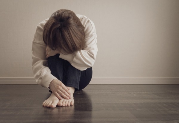 娘(16)「パパと血がつながってるなんて考えただけで吐き気がする！」俺「あっ、お前って母さんの浮気でできた子だから繋がってないよ^^」⇒結果！