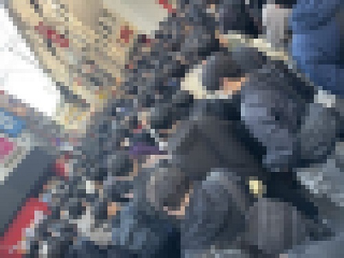 【画像】オタク集団『黒の聖騎士』、秋葉原に大集結www