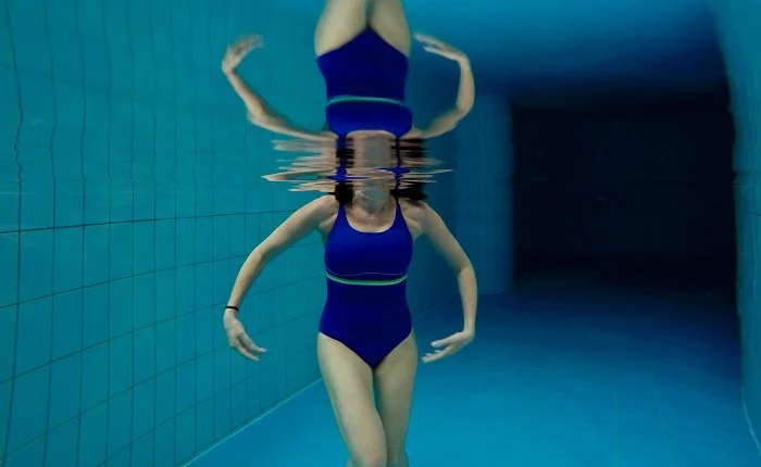 【画像】水泳部の巨乳先生、性欲モンスターだったwww