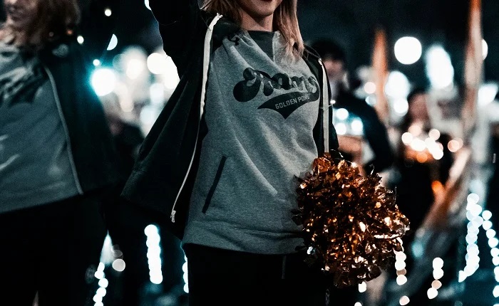 【動画】チアガールさん、ノーブラで応援してしまうｗｗｗ