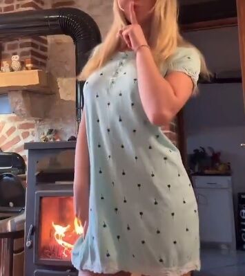 【動画】乳まんさん、ダンスを踊っただけでブルンブルン揺れて大変なことになってしまうwww