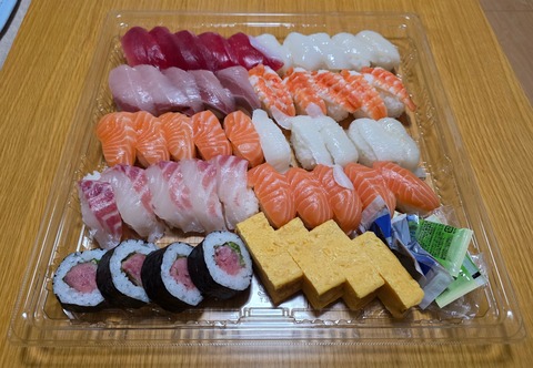 【朗報】コストコさん、こういうのでいいんだよって寿司を提供！！！そりゃ小僧寿し潰れるわ・・・
