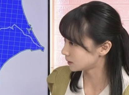巨乳な気象予報士、そのお乳で天気予報は無理だろと話題に【画像あり】