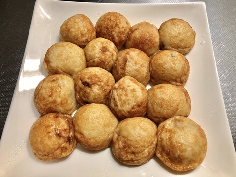 【画像】40個500円の冷凍たこ焼き買ってみたんだがこれ