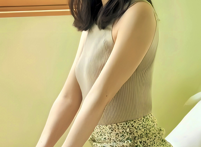 【朗報】美人歯科衛生士さん、乳房を押し当ててしまうwww