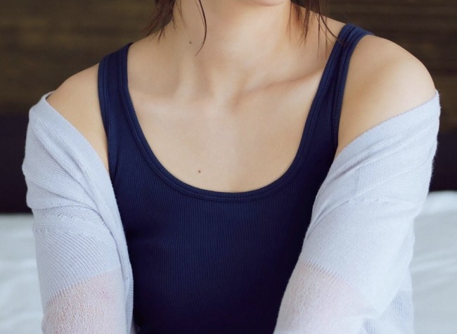 【画像】顔62点なのに『乳87点』の低身長女、見つかるwww