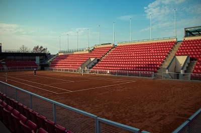 【動画】アメリカ、顔面ビンタに続いてまた変なスポーツが流行るwww