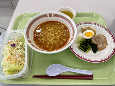 今日の社食300円