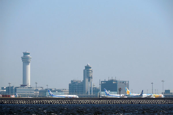 「金を売却して得た金を毎日のように香港に運搬」 羽田空港1.9億円強盗未遂