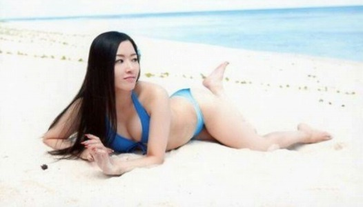 【画像】声優・田中理恵さん(43)の下着姿、エッチ過ぎる