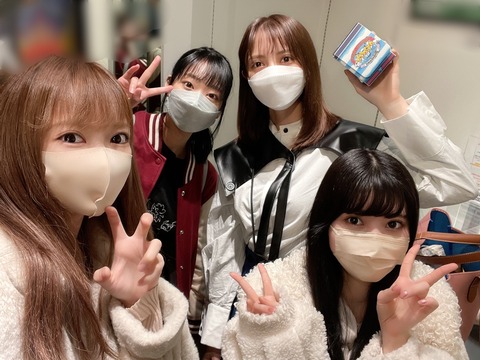 【画像】最近のポケカ女子、レベチwww