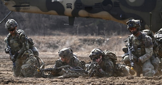 【悲報】韓国「今度の日韓米共同訓練さ、日本抜きでやろうぜ！」　アメリカ「え？いやですけど」