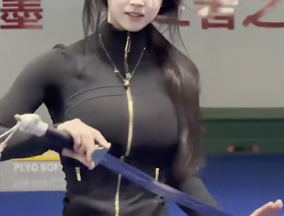 【動画】爆.乳女剣士、ガチで現る！！！！