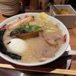 福岡に来たのでラーメン食べようとしてここに入ったんだが