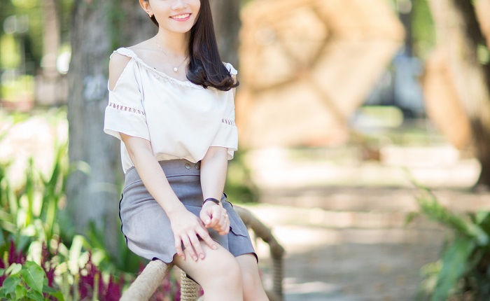 【画像】ノーパン妹の生尻ｗｗｗ