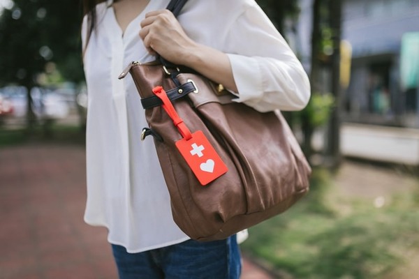 【画像】障害者「ヘルプマークゲットしました！！」 障害者歴19年「覚悟してくださいね」⇒！！