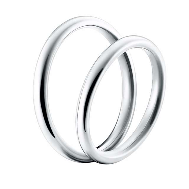 偶然、彼女が俺の悪口を言っているのを聞いた。彼女「顔は悪いし、給料も安いし、ナルシストだし最低。あんなのと結婚するとかありえない」俺「別れよう」→　彼女、土下座で謝罪！　→　10年後・・・